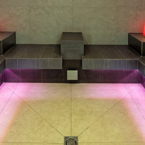 csm_Alphotel-Innsbruck-Tirol-Panoramasauna-Dampfsauna_7d3719ac5c